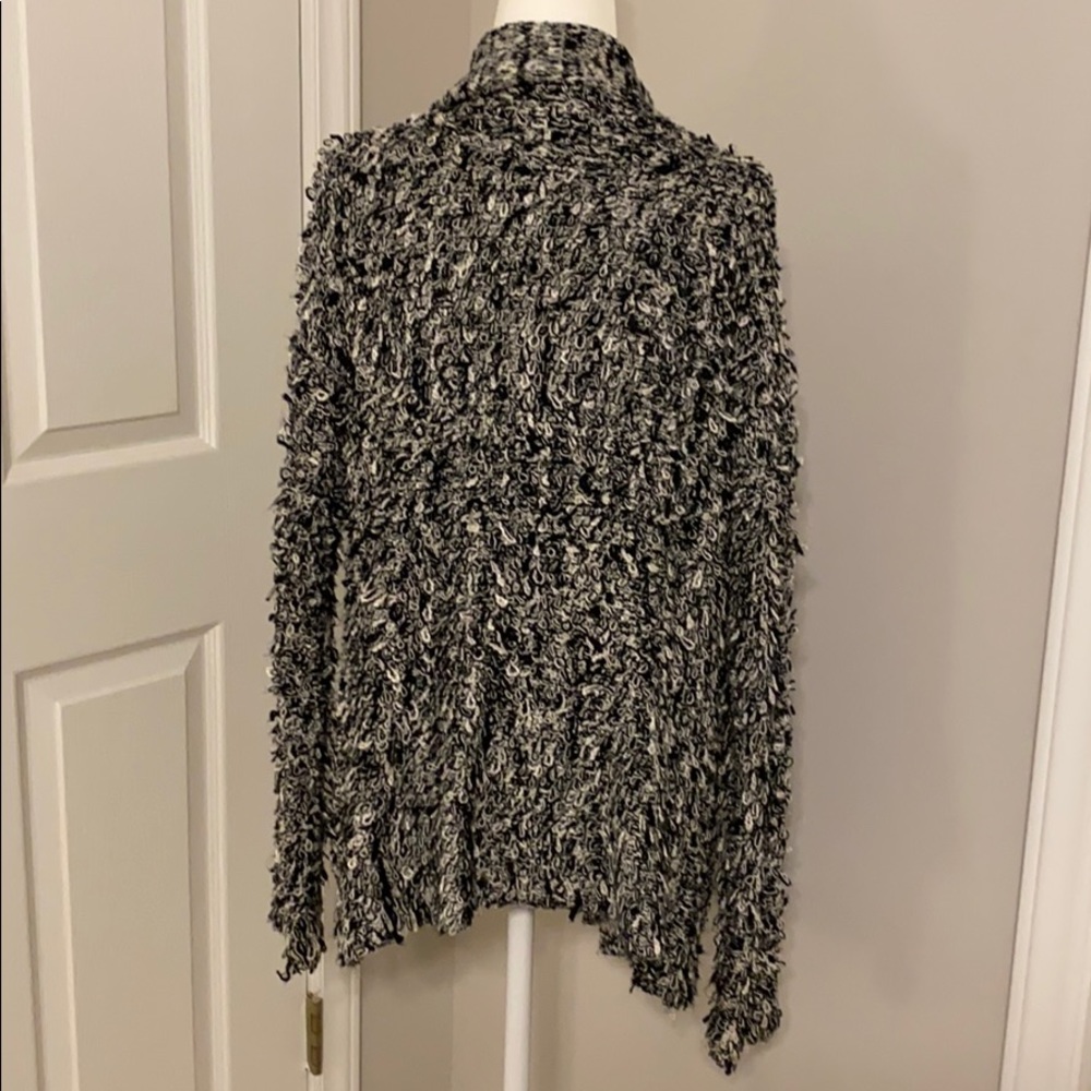 Yarn Loop Sweater - Picture 2 of 5